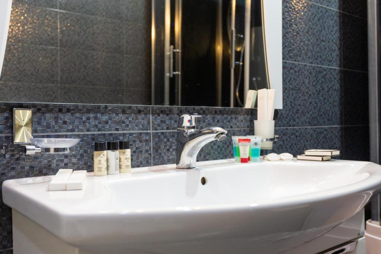 Two Bedroom Apartment In The City Center Tbilisi Exterior photo